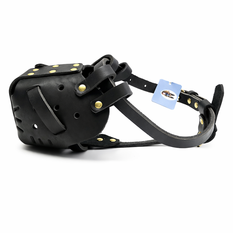 Gentle Walk Leather Muzzle – Soft, Durable Cowhide Design